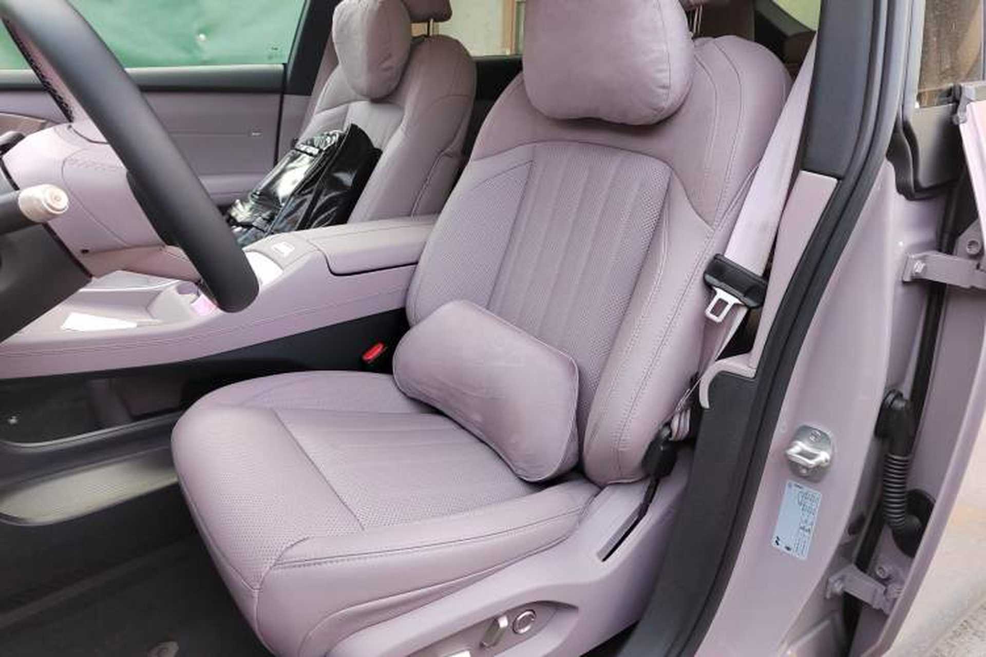 Used ONVO L60 2024 60 kWh All-Wheel Drive Left Front Seat
