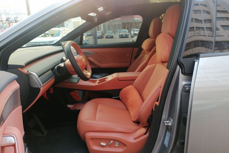 Used ONVO L60 2024 60 kWh All-Wheel Drive Left Front Seat