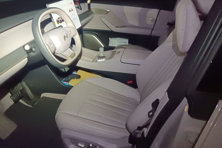 Used ONVO L60 2024 60 kWh Rear-Drive Version Left Front Seat
