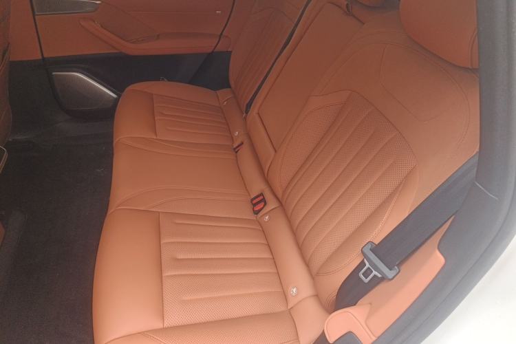 Used ONVO L60 2024 60 kWh Rear-Drive Version Left Rear Seat