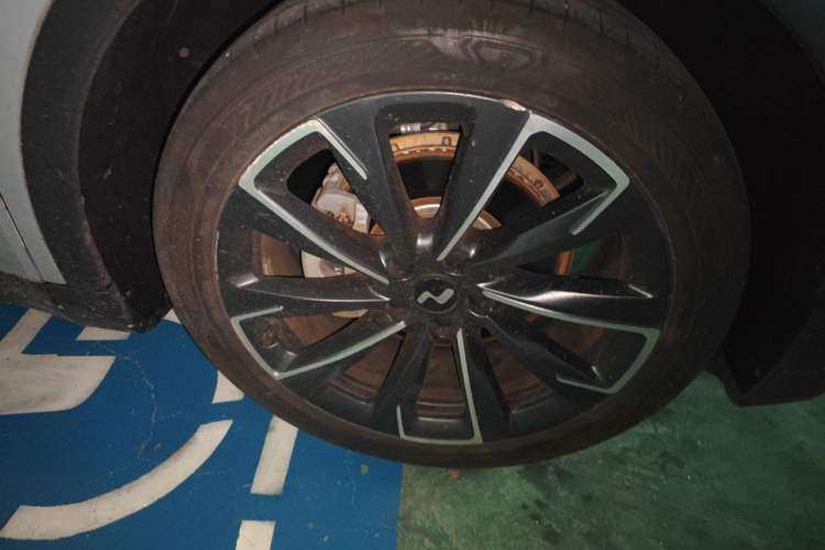 Used ONVO L60 2024 60 kWh Rear-Drive Version Right Front Wheel Hub
