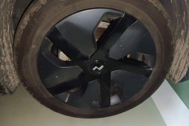 Used ONVO L60 2024 60 kWh Rear-Drive Version Right Front Wheel Hub
