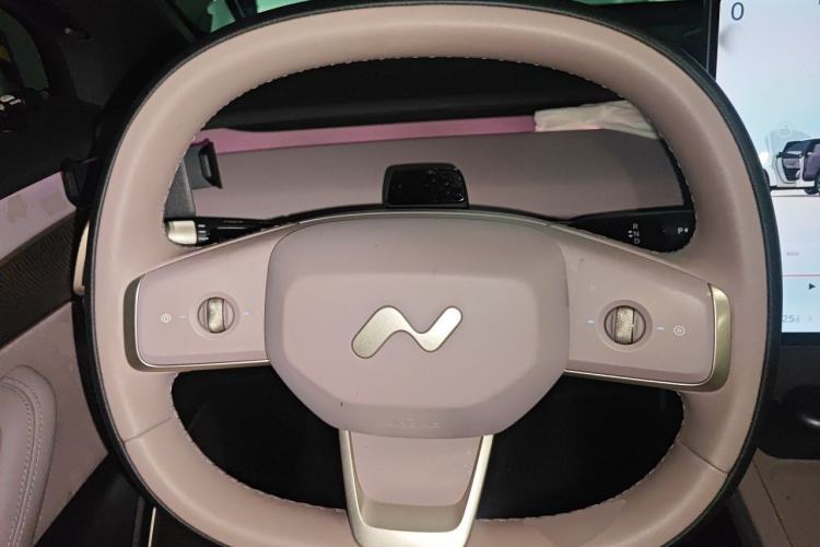 Used ONVO L60 2024 60 kWh Rear-Drive Version Steering Wheel