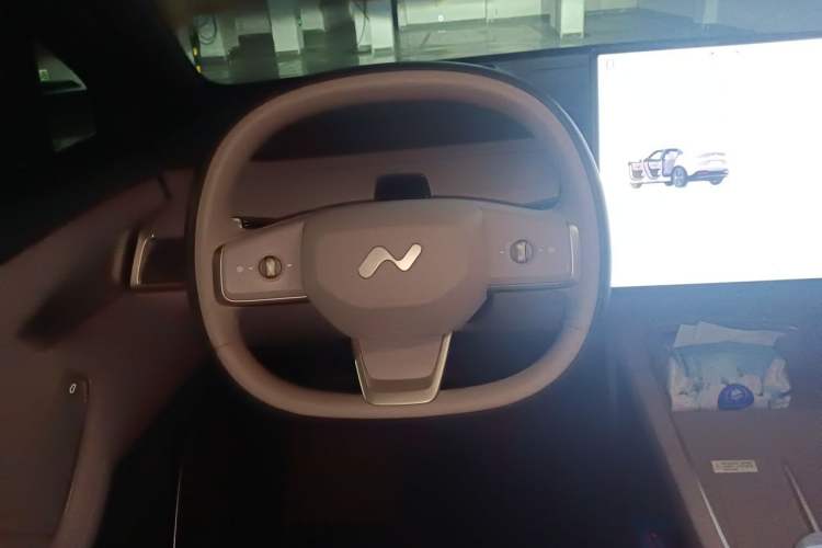 Used ONVO L60 2024 60 kWh Rear-Drive Version Steering Wheel