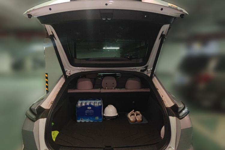 Used ONVO L60 2024 60 kWh Rear-Drive Version Trunk