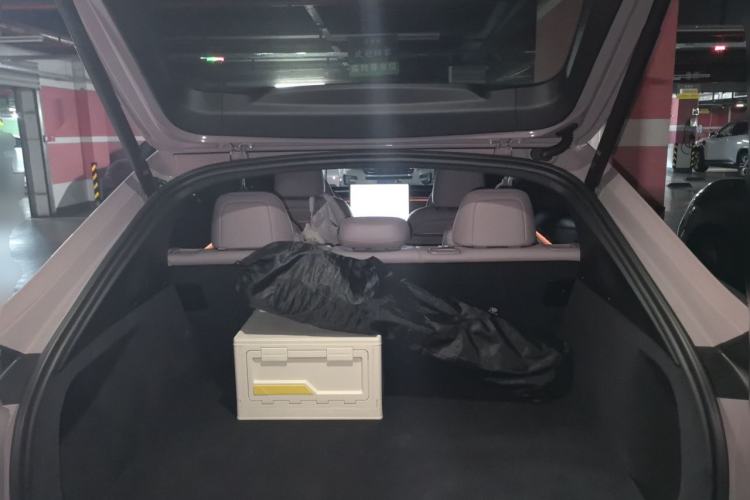 Used ONVO L60 2024 60 kWh Rear-Drive Version Trunk