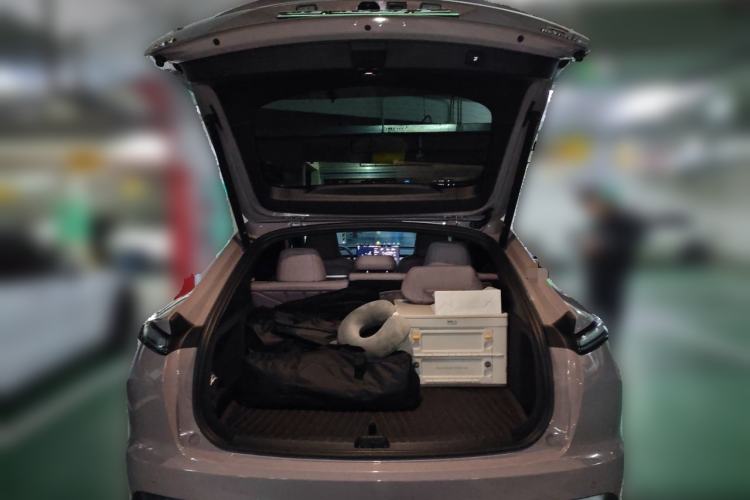Used ONVO L60 2024 60 kWh Rear-Drive Version Trunk