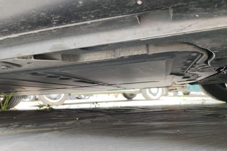 Used ONVO L60 2024 60 kWh Rear-Drive Version Chassis Front Right