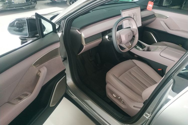 Used ONVO L60 2024 60 kWh Rear-Drive Version Driver Seat