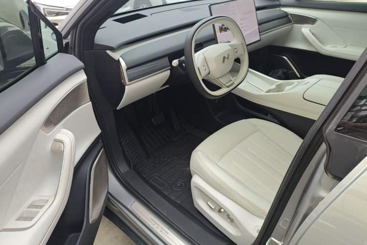 Used ONVO L60 2024 60 kWh Rear-Drive Version Driver Seat