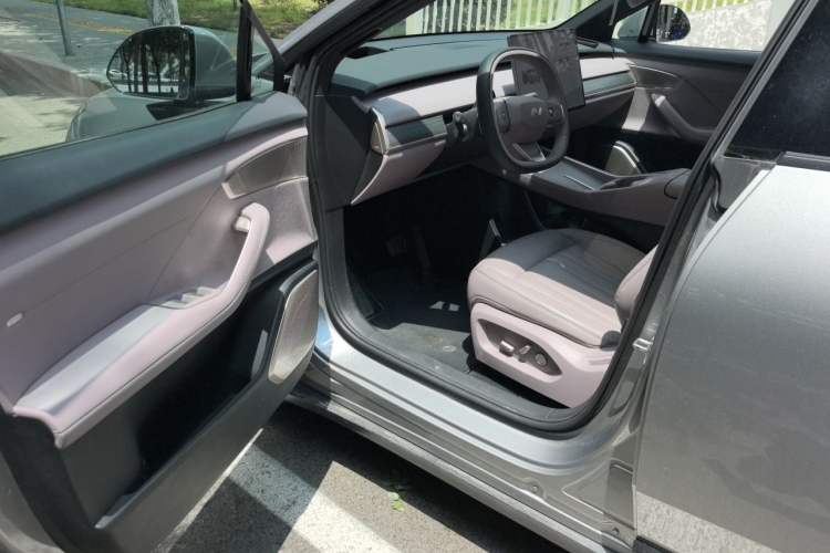 Used ONVO L60 2024 60 kWh Rear-Drive Version Driver Seat