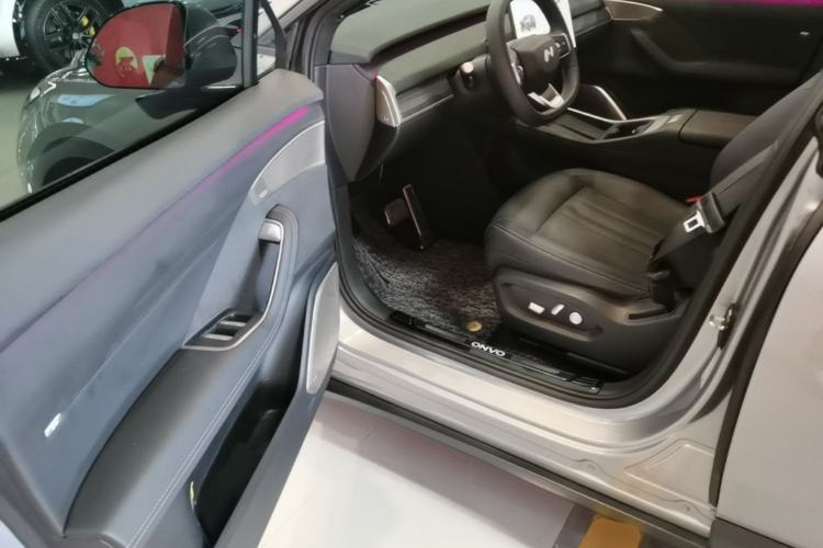 Used ONVO L60 2024 60 kWh Rear-Drive Version Driver Seat