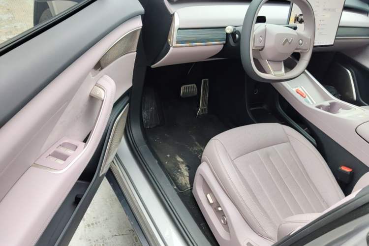 Used ONVO L60 2024 60 kWh Rear-Drive Version Driver Seat
