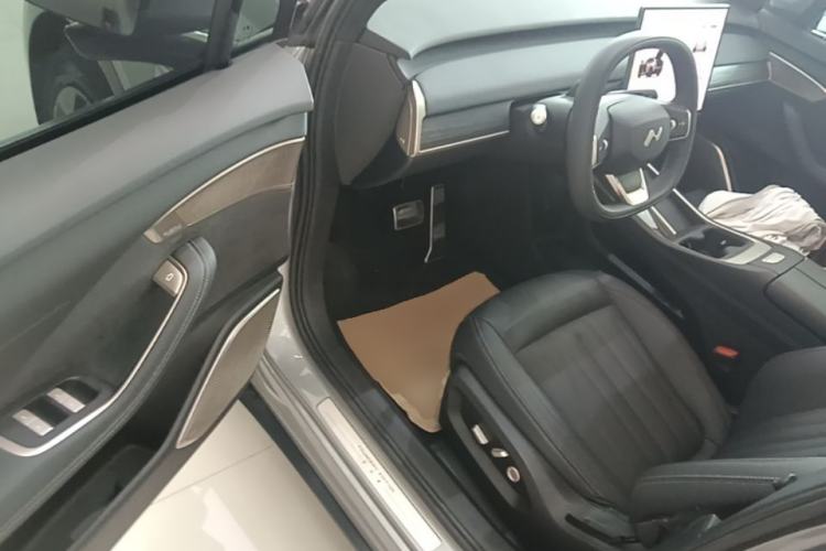 Used ONVO L60 2024 60 kWh Rear-Drive Version Driver Seat