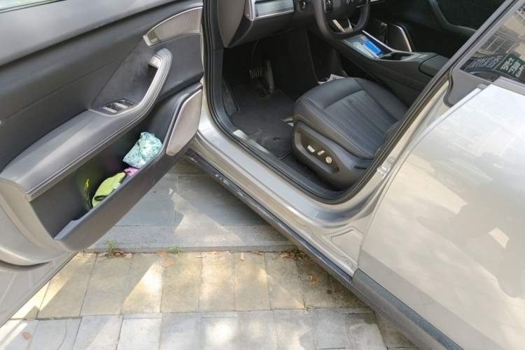 Used ONVO L60 2024 60 kWh Rear-Drive Version Driver Seat