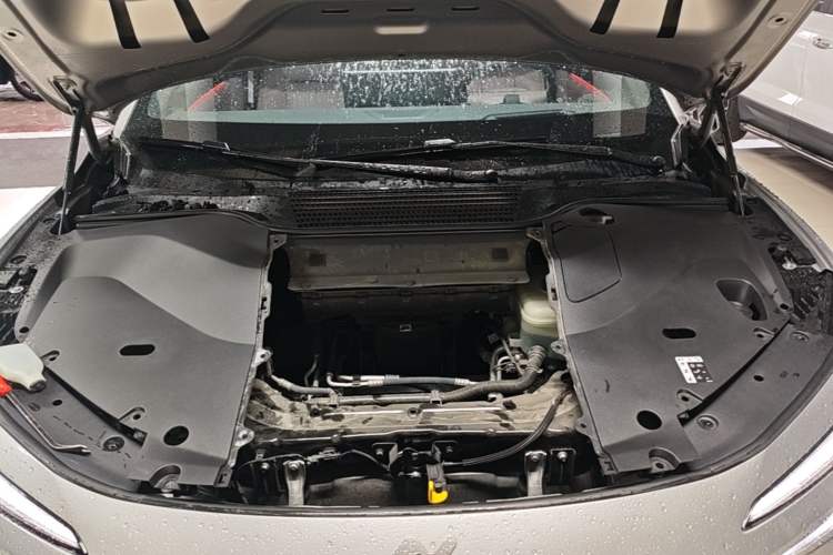 Used ONVO L60 2024 60 kWh Rear-Drive Version Engine Bay