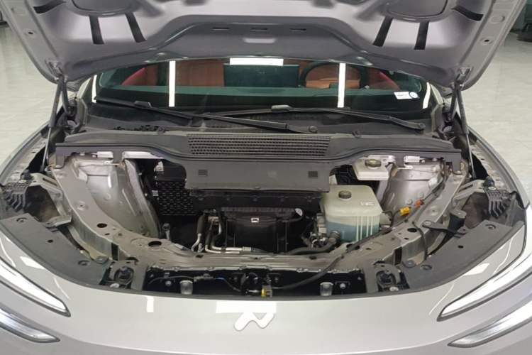 Used ONVO L60 2024 60 kWh Rear-Drive Version Engine Bay