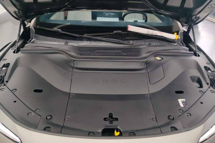 Used ONVO L60 2024 60 kWh All-Wheel Drive Engine Bay