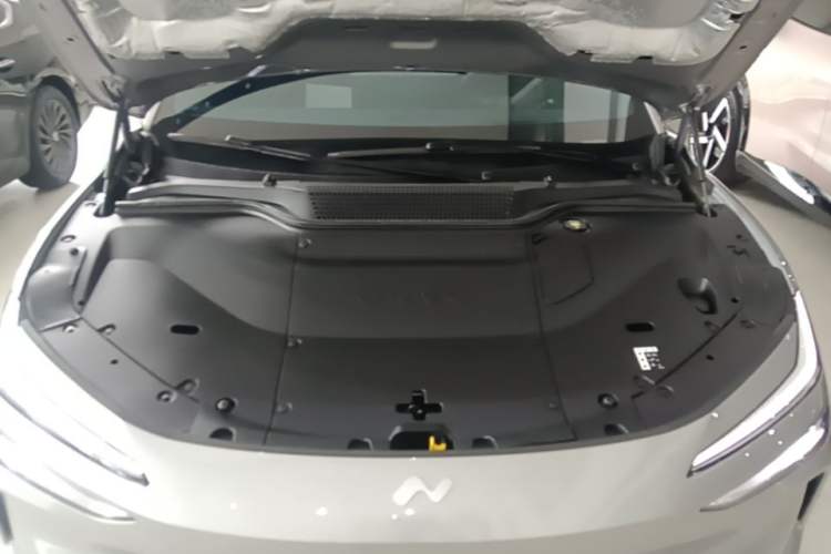 Used ONVO L60 2024 60 kWh Rear-Drive Version Engine Bay