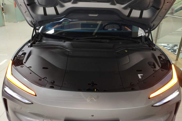 Used ONVO L60 2024 60 kWh Rear-Drive Version Engine Bay