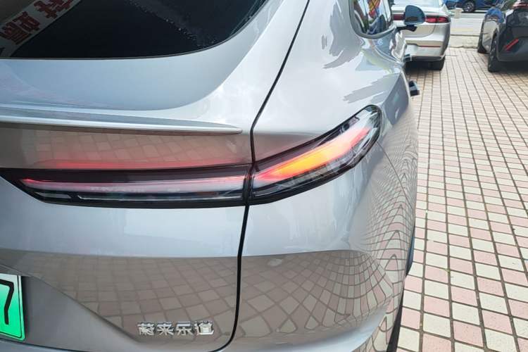 Used ONVO L60 2024 60 kWh Rear-Drive Version Exterior 1
