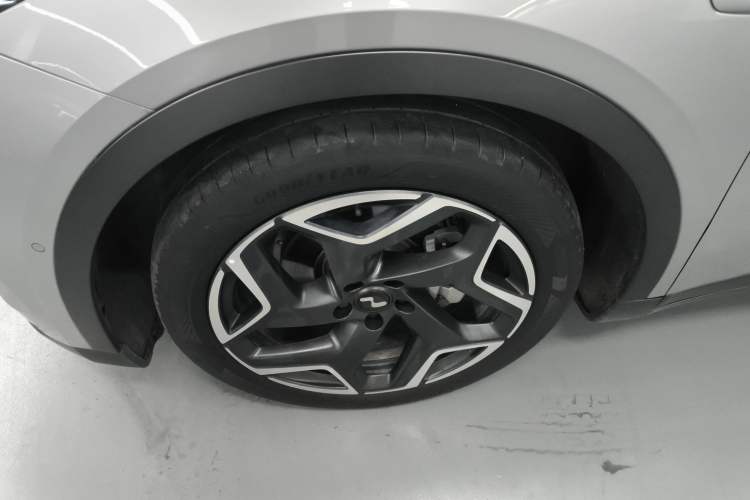 Used ONVO L60 2024 60 kWh Rear-Drive Version Exterior 4