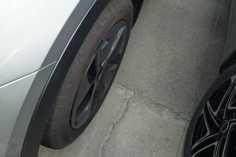 Used ONVO L60 2024 60 kWh Rear-Drive Version Exterior 4