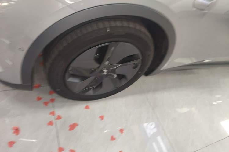 Used ONVO L60 2024 60 kWh Rear-Drive Version Exterior 4