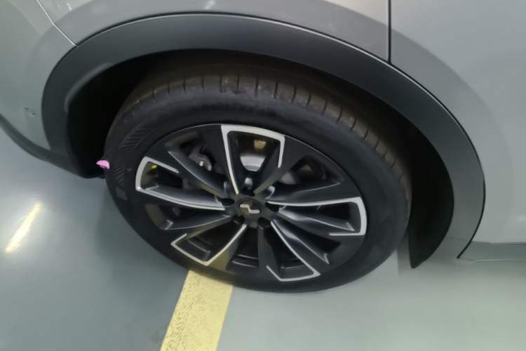 Used ONVO L60 2024 60 kWh Rear-Drive Version Exterior 5
