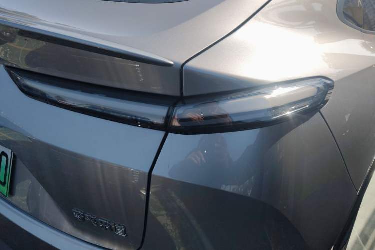 Used ONVO L60 2024 60 kWh Rear-Drive Version Exterior 6