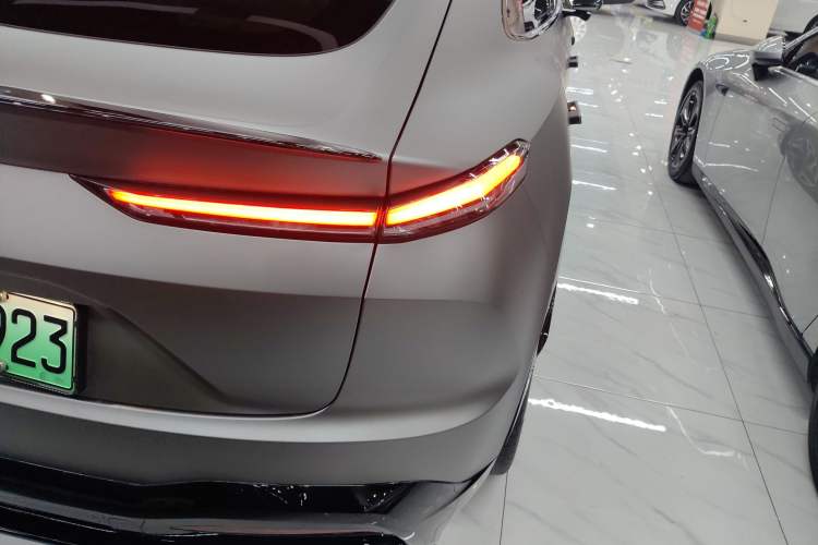Used ONVO L60 2024 60 kWh All-Wheel Drive Exterior 6