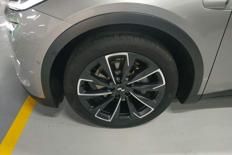 Used ONVO L60 2024 60 kWh Rear-Drive Version Exterior 7