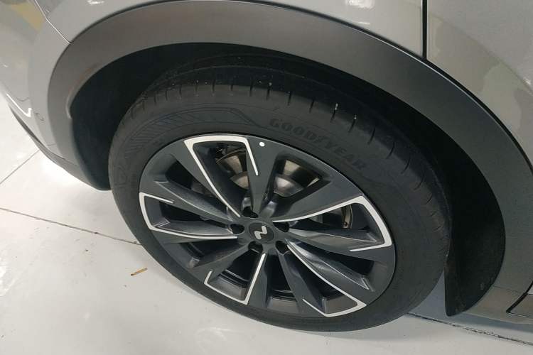 Used ONVO L60 2024 60 kWh Rear-Drive Version Exterior 8
