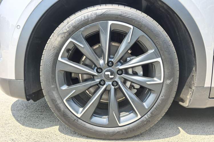 Used ONVO L60 2024 60 kWh Rear-Drive Version Exterior 8