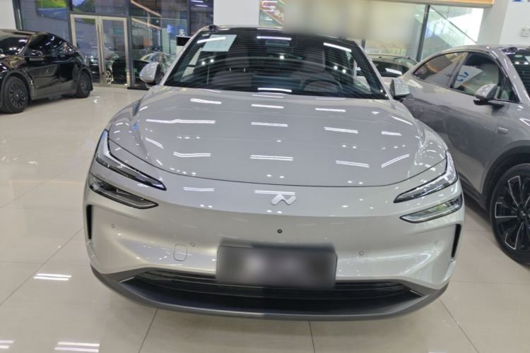 Used ONVO L60 2024 60 kWh Rear-Drive Version Front
