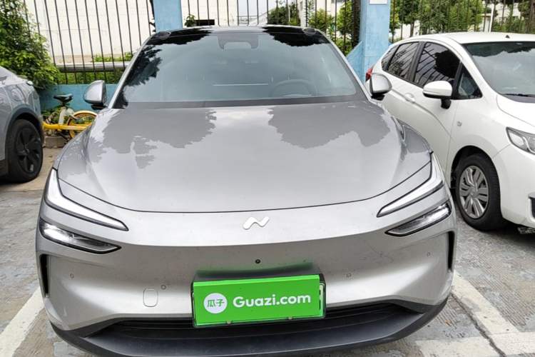 Used ONVO L60 2024 60 kWh Rear-Drive Version Front