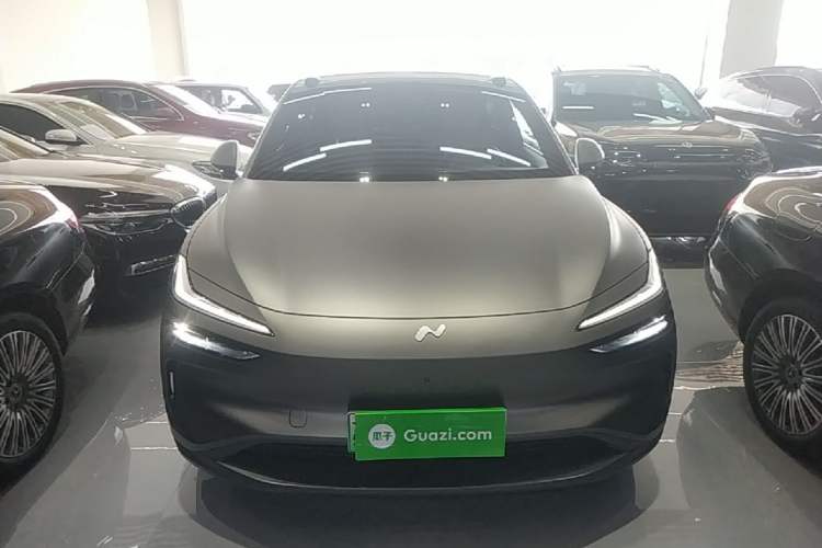 Used ONVO L60 2024 60 kWh Rear-Drive Version Front
