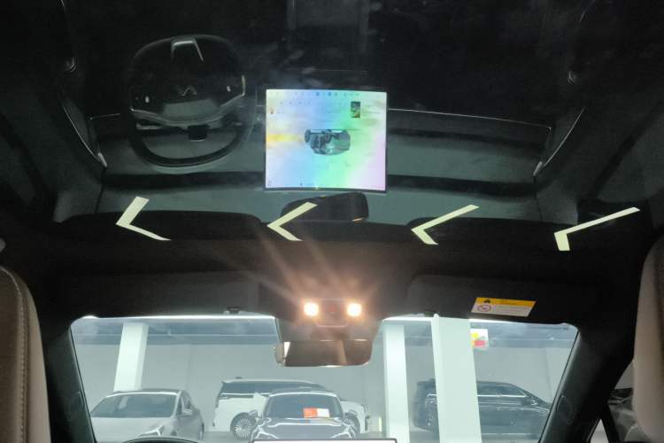 Used ONVO L60 2024 60 kWh Rear-Drive Version Headliner
