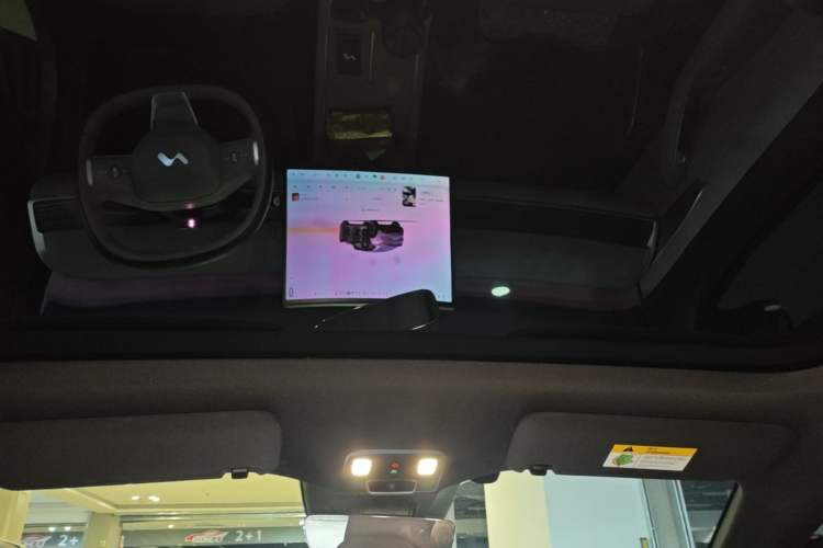 Used ONVO L60 2024 60 kWh Rear-Drive Version Headliner