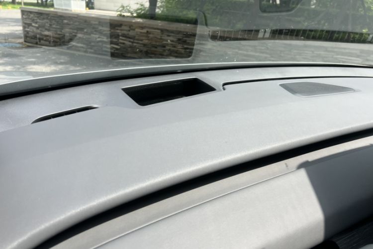 Used ONVO L60 2024 60 kWh Rear-Drive Version Interior 1