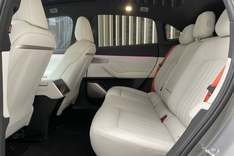 Used ONVO L60 2024 60 kWh Rear-Drive Version Interior 1