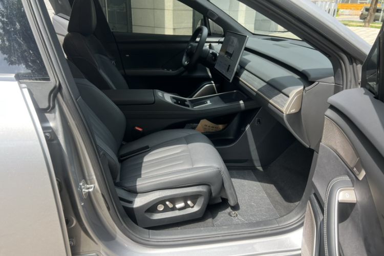 Used ONVO L60 2024 60 kWh Rear-Drive Version Interior 2