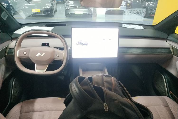 Used ONVO L60 2024 60 kWh Rear-Drive Version Interior 2