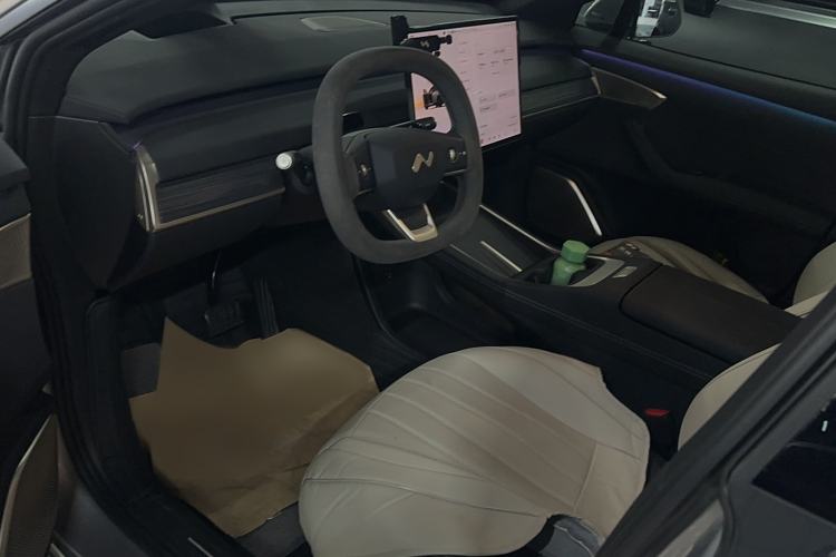 Used ONVO L60 2024 60 kWh Rear-Drive Version Interior 2