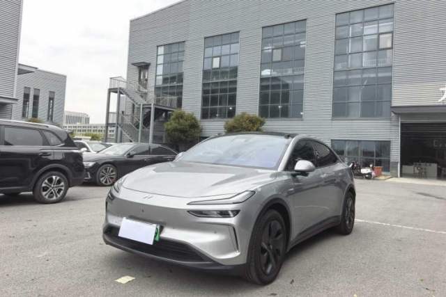 Used ONVO L60 2024 60 kWh Rear-Drive Version