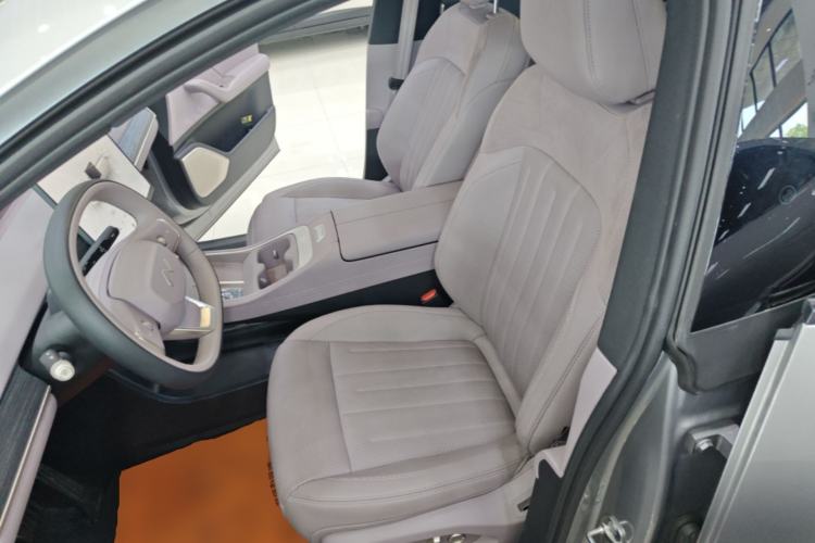 Used ONVO L60 2024 60 kWh Rear-Drive Version Left Front Seat