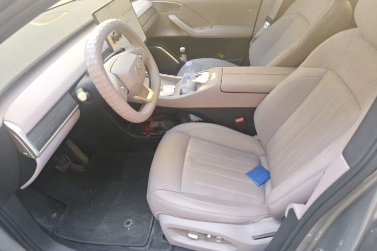 Used ONVO L60 2024 60 kWh Rear-Drive Version Left Front Seat