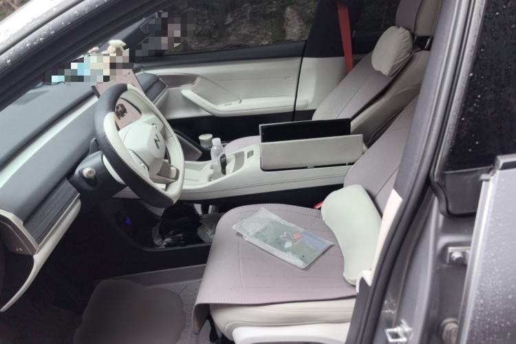 Used ONVO L60 2024 60 kWh Rear-Drive Version Left Front Seat
