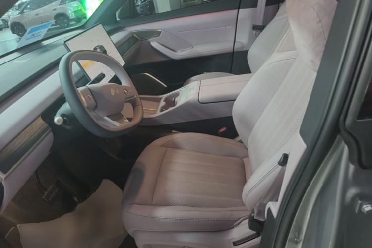 Used ONVO L60 2024 60 kWh Rear-Drive Version Left Front Seat