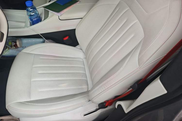 Used ONVO L60 2024 60 kWh Rear-Drive Version Left Front Seat